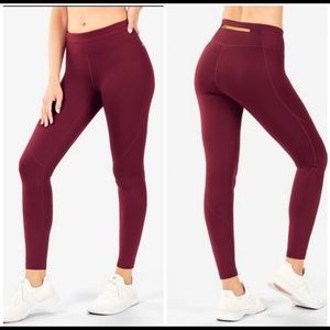 Fabletics Medium Maroon leggings